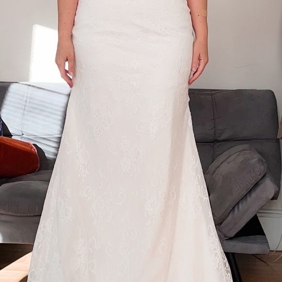 Ivory Lace Strapless Wedding Dress - NWT - Picture 12 of 16